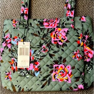 Vera Bradley Multi-compartment Shoulder Bag